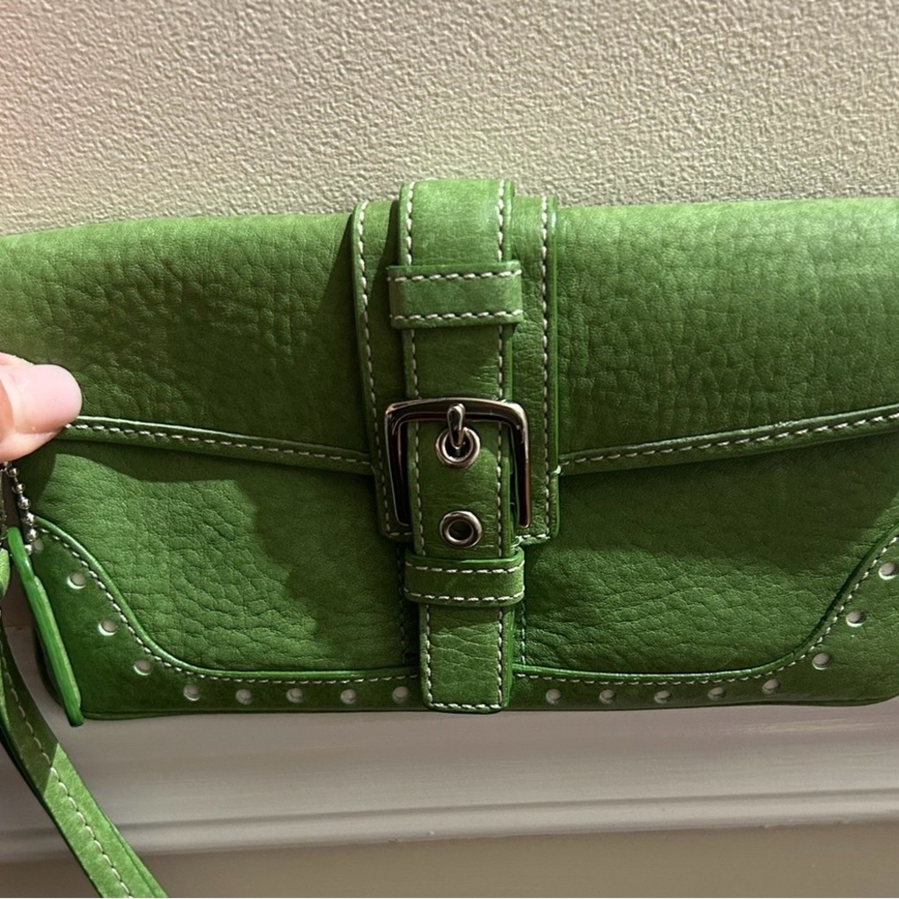 Coach vintage wristlet/clutch wallet